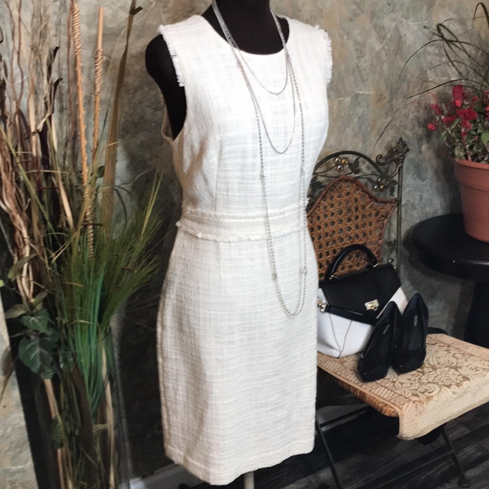 J.Crew 🌹  stunning creamy white tweed dress - Picture 4 of 16